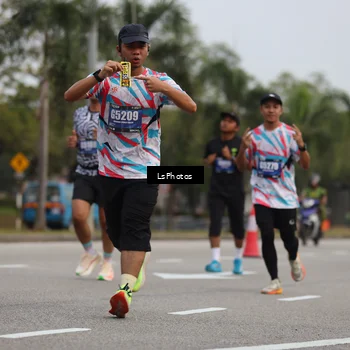 Runner Photo 5733535
