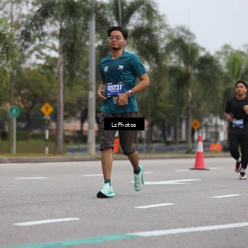Runner Photo 5733904