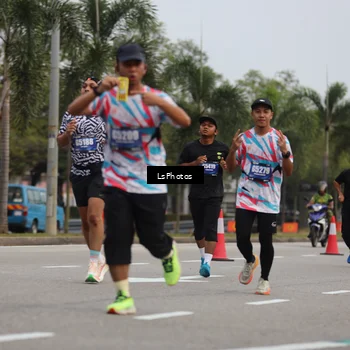 Runner Photo 5734027