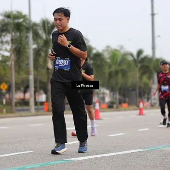 Runner Photo 5734215
