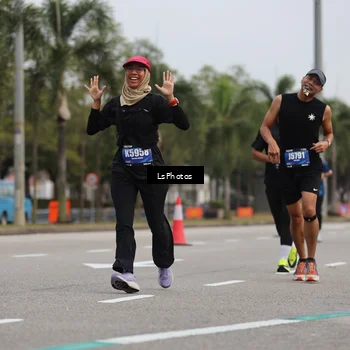 Runner Photo 5734224