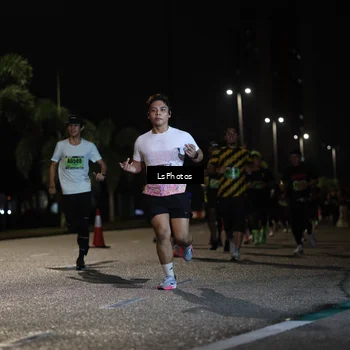 Runner Photo 5735080