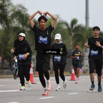 Runner Photo 5735098