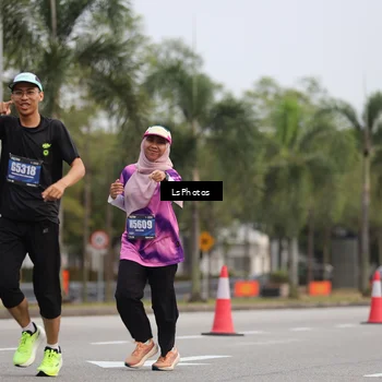 Runner Photo 5735104