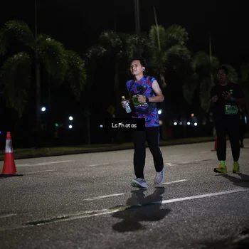 Runner Photo 5735234