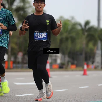 Runner Photo 5735295