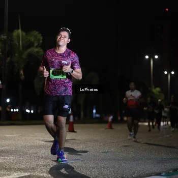 Runner Photo 5735429