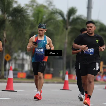Runner Photo 5735737
