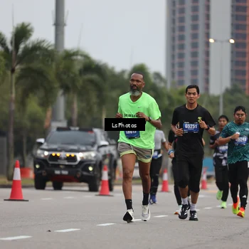 Runner Photo 5735789