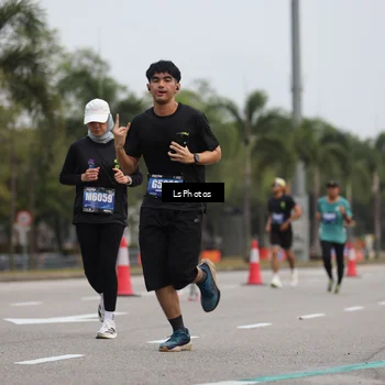 Runner Photo 5735832