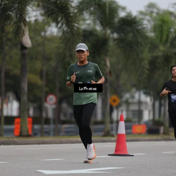 Runner Photo 5735903