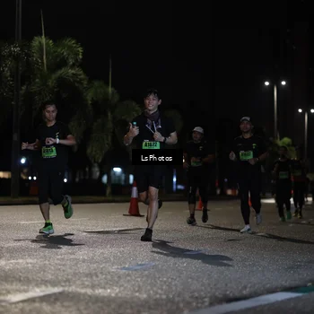 Runner Photo 5736010