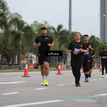 Runner Photo 5736025
