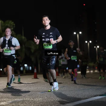 Runner Photo 5736033