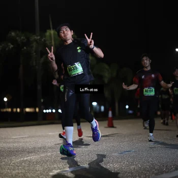 Runner Photo 5736044