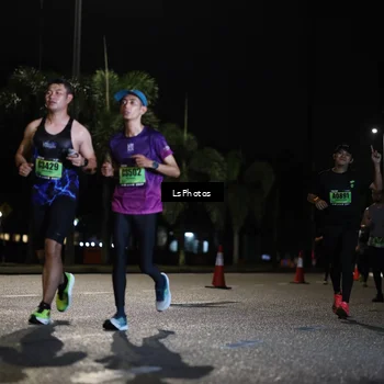 Runner Photo 5736054