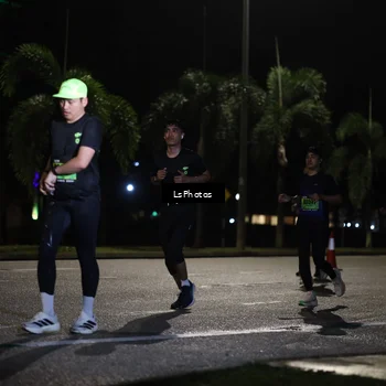 Runner Photo 5736056