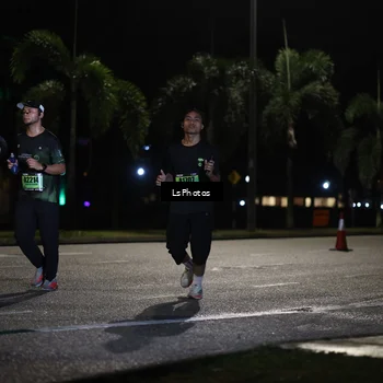 Runner Photo 5736068