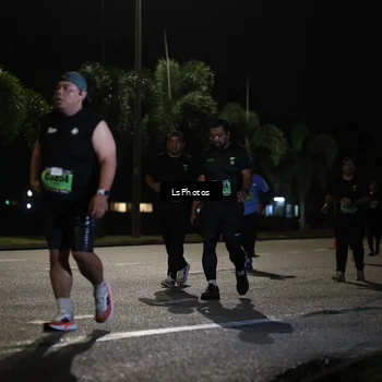 Runner Photo 5736095