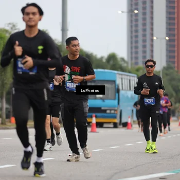 Runner Photo 5736104