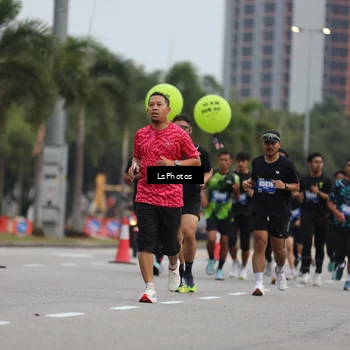 Runner Photo 5736110