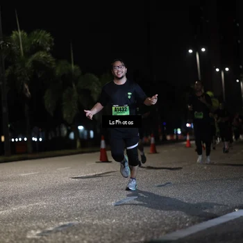Runner Photo 5736140