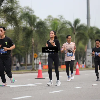 Runner Photo 5736160