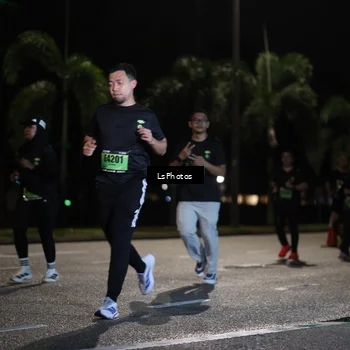 Runner Photo 5736184