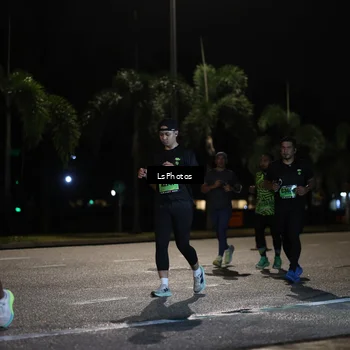 Runner Photo 5736200
