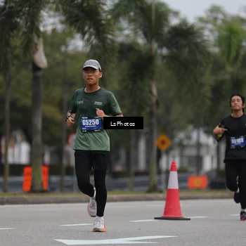 Runner Photo 5736206