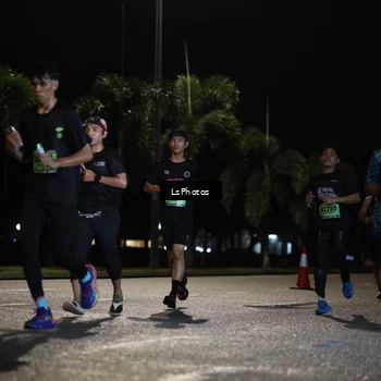 Runner Photo 5736215