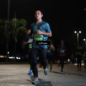 Runner Photo 5736242