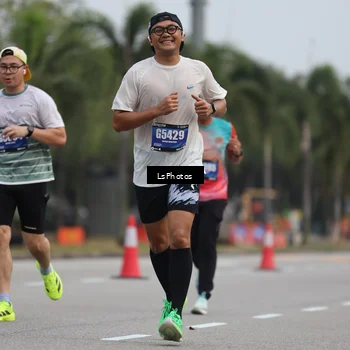 Runner Photo 5736261