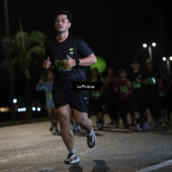 Runner Photo 5736278