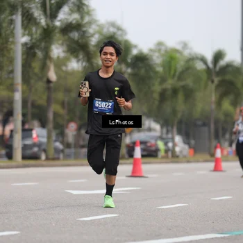 Runner Photo 5736341