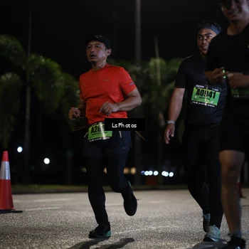 Runner Photo 5736345
