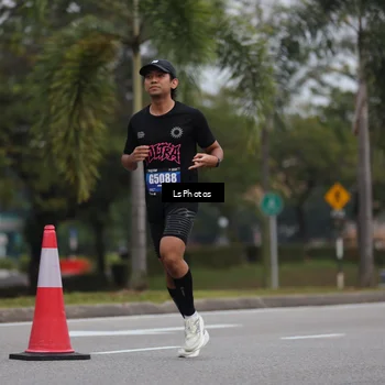 Runner Photo 5736357