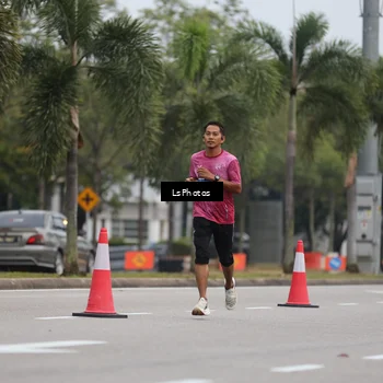Runner Photo 5736367