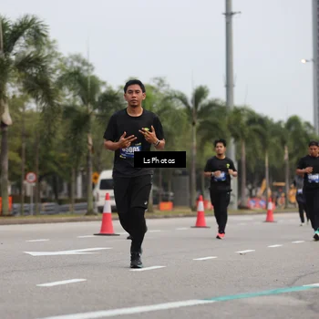 Runner Photo 5736371
