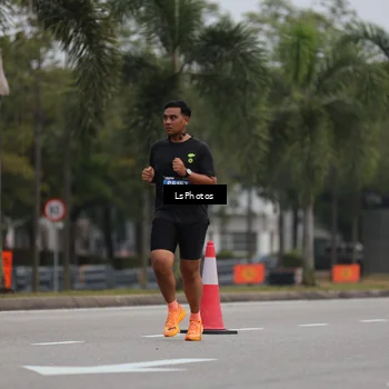Runner Photo 5736373