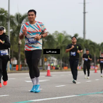 Runner Photo 5736378