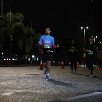 Runner Photo 5736396