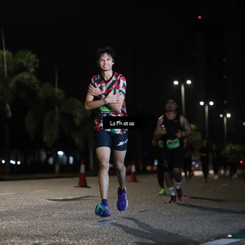 Runner Photo 5736400