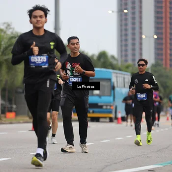 Runner Photo 5736425