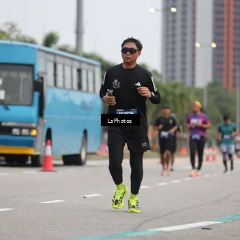 Runner Photo 5736433