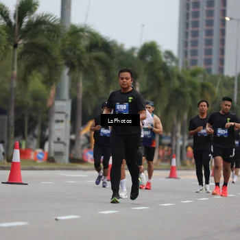 Runner Photo 5736611