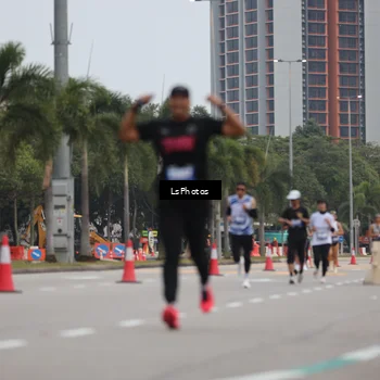 Runner Photo 5736615