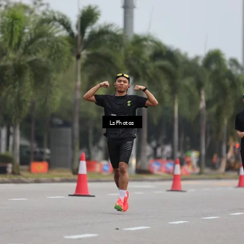 Runner Photo 5736665