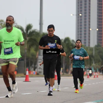 Runner Photo 5736672
