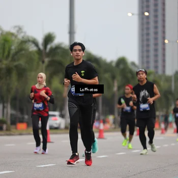 Runner Photo 5736674